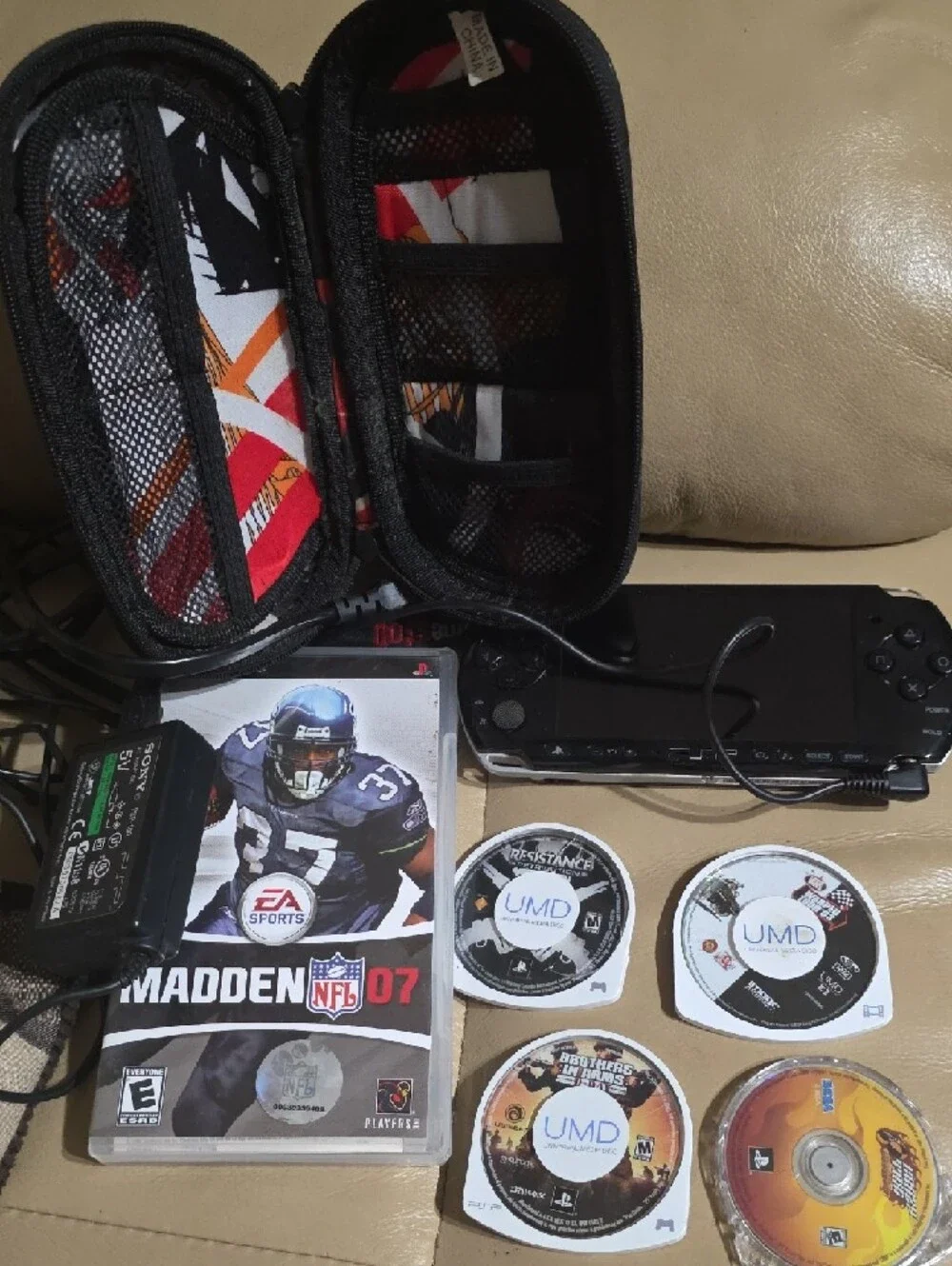 Sony PSP Handheld Game w/Camera, Games, Case and Charger - Picture 2 of 6